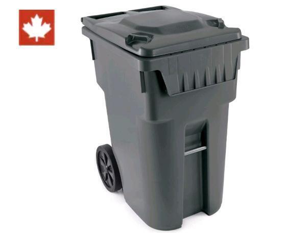 New USD Global Heavy Duty Bin, 95 gal/360 L, Gray, Retail's for $149.99
