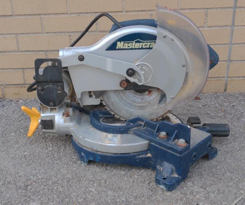 Mastercraft 10" Compound Mitre Saw, includes Blade, Retail's for $279.99