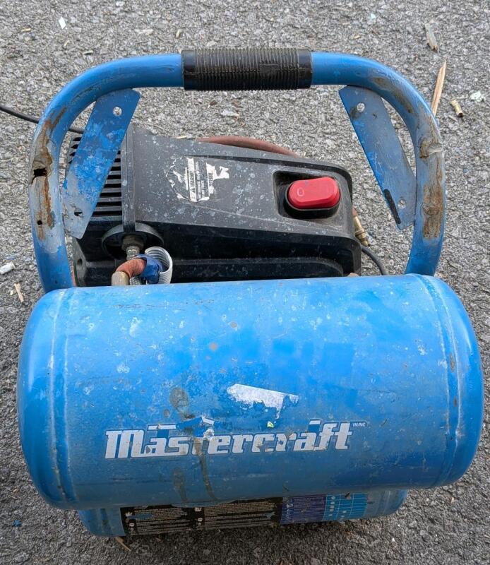 [See Description]Mastercraft 5 Galleon Air Compressor.