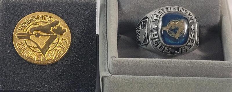 Vintage Toronto Blue Jays Commemorative Ring & Toronto Blue Jays Pin .