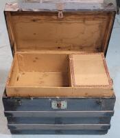 Vintage Wooden Flat Top Travel Trunk w/Insert . Measures 28"&times;20"16" .