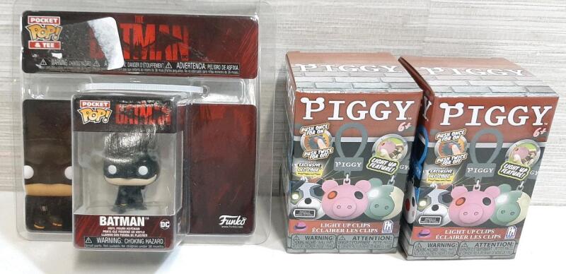 New Pocket Pop Batman Vinyl Figure Keychain & 2 Piggy Light Up Clips
