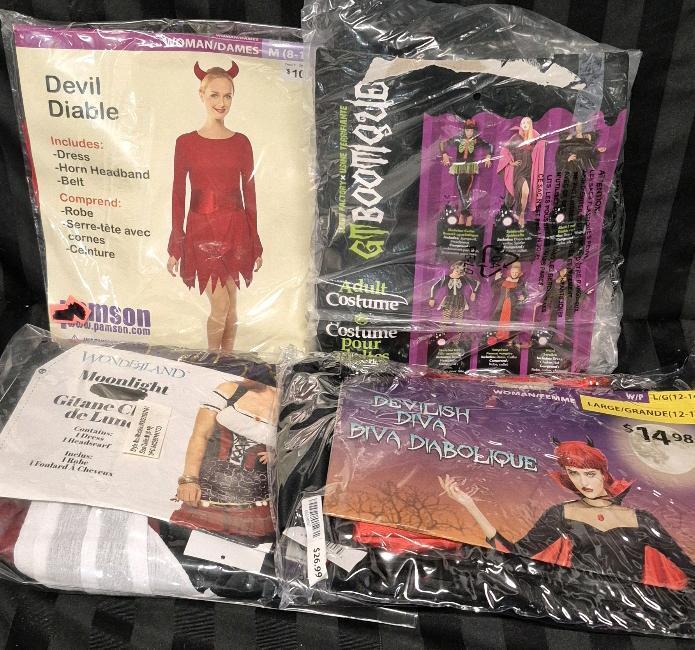4 sz Medium & Large Women's Costumes - Devil, Vampiress, Devilish Diva, & Gypsy
