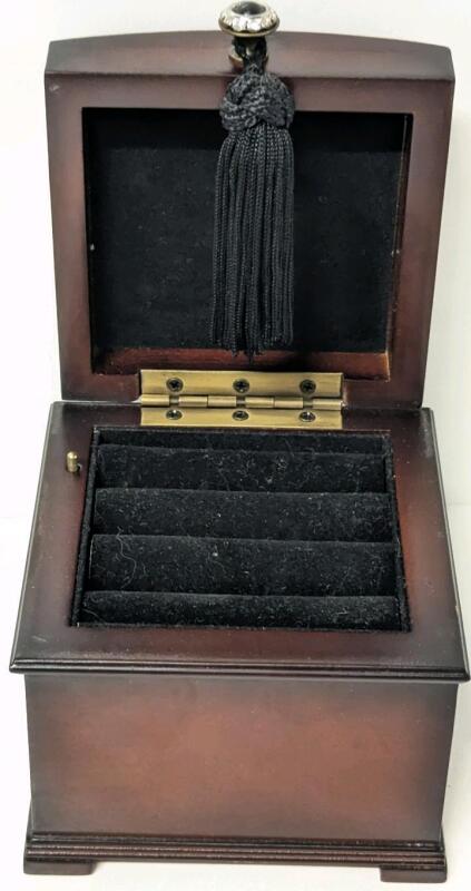 Vintage BOMBAY Mahogany Musical Velvet-Lined Ring Box, 4" Tall, Music Box Plays Well. Small Marks On Side