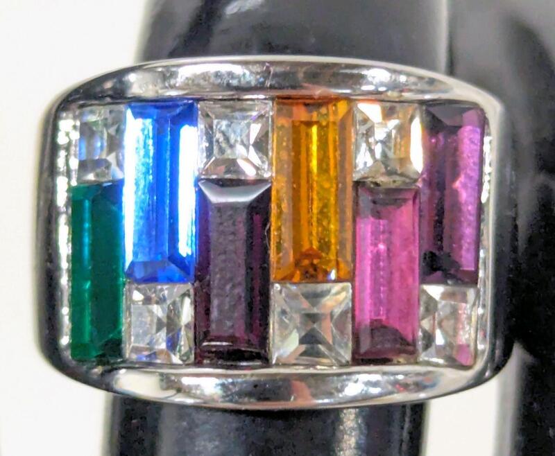 Gorgeous Size 6 18K Gold Filled Ring With Baguette & Princess-Cut Crystals