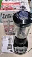 Black & Decker 10-Speed Electric Blender - 40oz Glass Jar - Working Retails New For $69.99