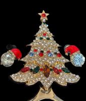 Sparkling Vintage Inspired Christmas Tree Brooch Enamel Santa Hat Stud Earrings with Faceted Rhinestone Tree 2&rsquo;&rsquo; Earrings.5&rsquo;&rsquo;