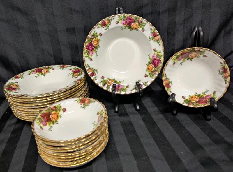 Vintage ROYAL ALBERT Old Country Roses Bowls, 10&times; Small Bowls 5.25" & 12" Large Bowls 8" Diameter