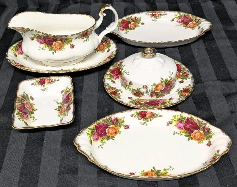 Vintage ROYAL ALBERT Old Country Roses Gravy Boat & Diah, Butter Bell & Dish, Small Dish & 2 Oval Serving Dishes, No Chips or Cracks, All Ring True