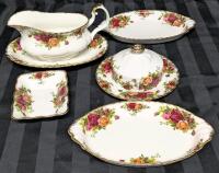 Vintage ROYAL ALBERT Old Country Roses Gravy Boat & Diah, Butter Bell & Dish, Small Dish & 2 Oval Serving Dishes, No Chips or Cracks, All Ring True