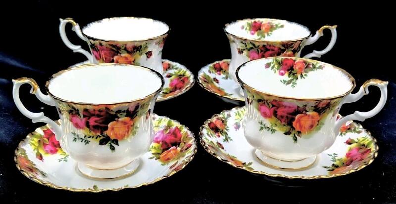8pc Vintage ROYAL ALBERT Old Country Roses Tea Cups & Saucers, All Ring True, No Chips or Cracks