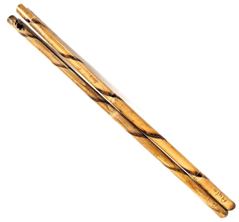 Pair of Sprial Escrima Kali Arnis Rattan Self-Defense Fighting Sticks 28" Long
