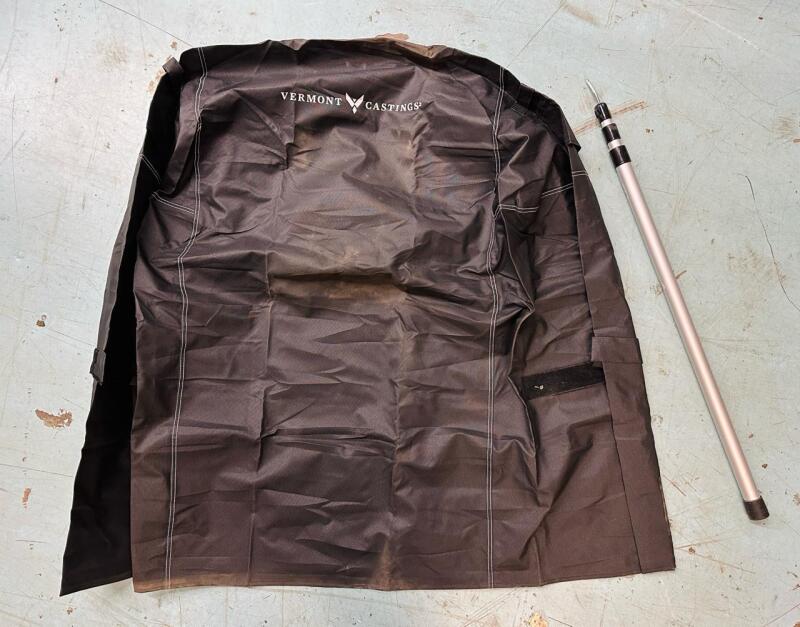 Backyard/Grilling Lot, Includes Vermont Castings BBQ Cover (Approx. 31&rdquo; x 14&rdquo; x 44&rdquo;) and Woods Telescoping 3-Section Extension Pole (94-236cm)