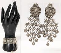 Stunning Matching 1" Wide Fine Link Non-Magnetic Bracelet & Clip-On Earrings 2.25" Long