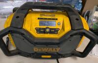 [See Description] DEWALT DCR025 20V MAX 20V/40V Flexvolt Bluetooth Jobsite Radio with Built-In Battery Charger. Retails for $360 in New Condition.