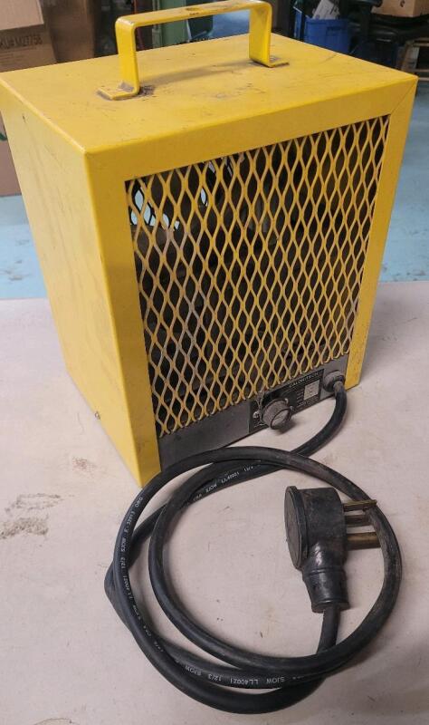Caloritech Electric Heater w/NEMA 10-30P male plug . Untested .