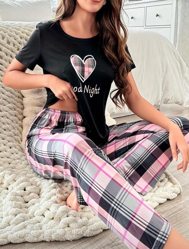 New Size XL Women&rsquo;s Plaid Heart & Slogan Print Pajama Set, Casual Short Sleeve Round Neck Top & Plaid Pants Loungewear 95% Polyester 5% Elastane Stock Photos added