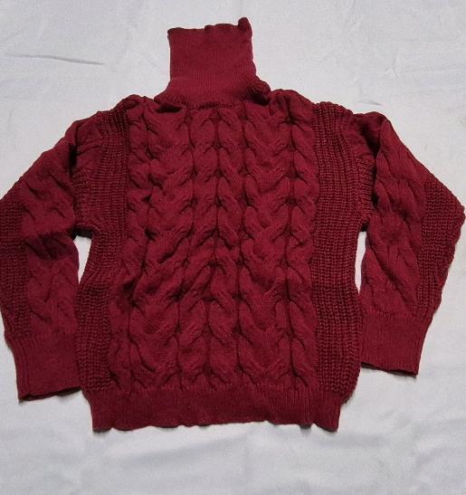 New Sz Large Women's Sweater