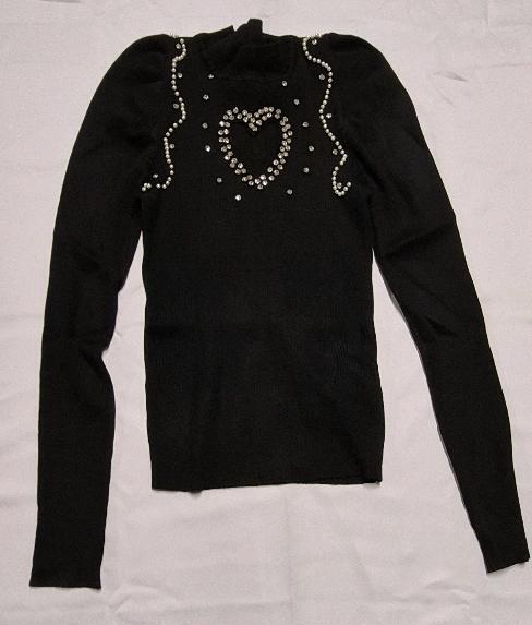 New sz Medium Women's Long Sleeve Top with Bling