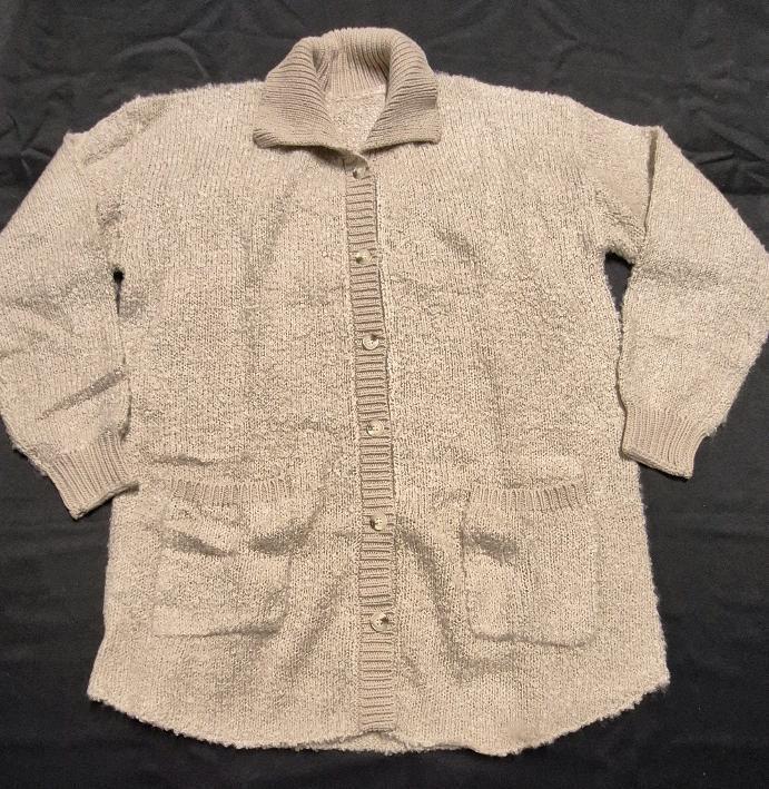 New sz Medium Women's Sweater Cardigan