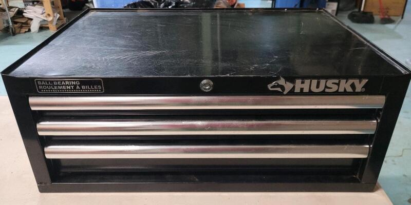 Husky 3-Drawer Tool Chest . Measures 26 ⁵/&sup3;&sup2;"&times;10"&times;18" .