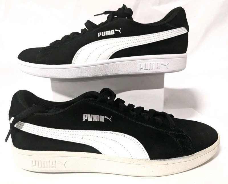 PUMA Adults Smash V2: Black, White, Silver (Size 9)