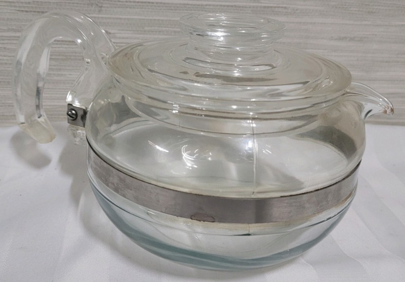Vintage PYREX Flameware 6-Cup Clear Glass Tea Pot , # 8446-B