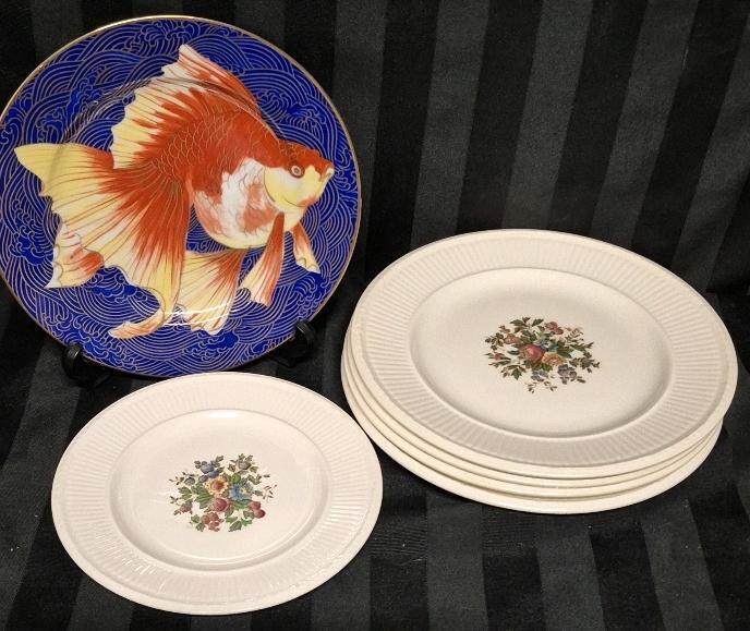 Vintage Wedgwood Plates "Conway" & Collector Plate Japan 7.5"