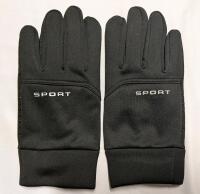 New Appears to be Medium/Large Sport Gloves.