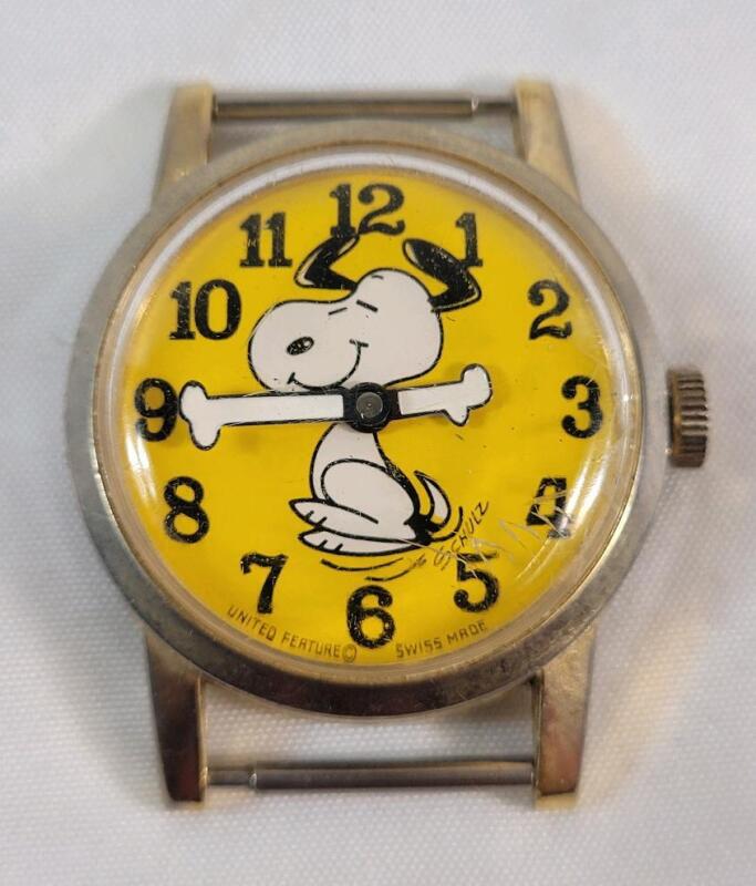 Vintage 1968 Peanuts " Snoopy " Watch , No Band . Small scratch on watch crystal . Untested
