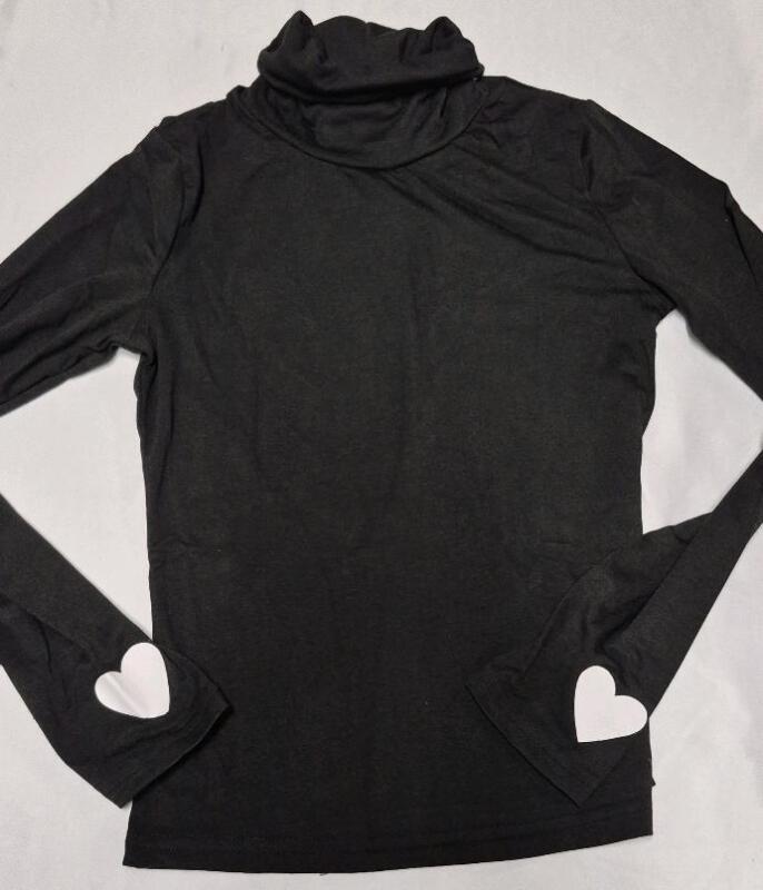 New sz Small Women's Turtleneck- Hearts on Sleeve