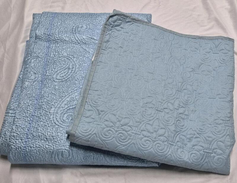 2 Blue Bedspread Covers Queen Size
