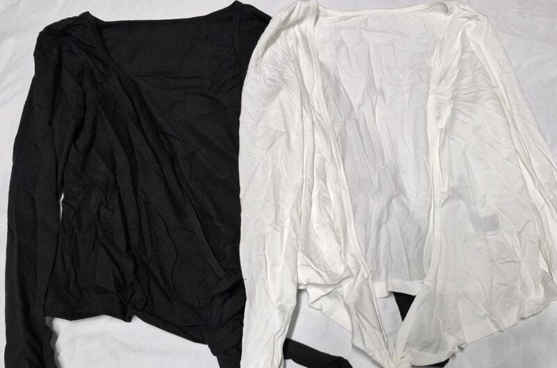 2 New sz Medium Women's Lightweight Tops with Tie Fronts