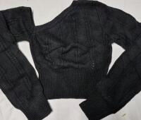 New sz Small Women's Off The Shoulder Knit Sweater