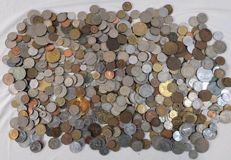 7+lbs World Coin & Token Lot . Canada , Great Britain , India , Hong Kong , France plus more