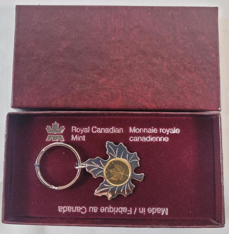 Royal Canadian Mint Maple Leaf w/Coin Insert Keychain in Original Box . See photos for size