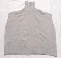 New Women's Sz. Medium Sleeveless Turtleneck Sweater