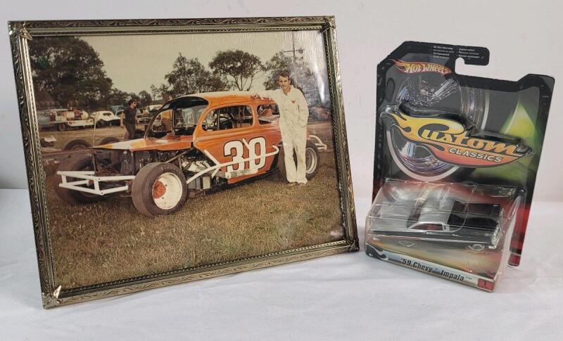 2006 Hotwheels Custom Classics Diecast Car & Vintage Framed Stock Car Photo