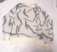 New Women's Sz. Medium Knit Longsleeve Sweater