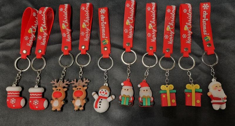 10 New Christmas Keychains