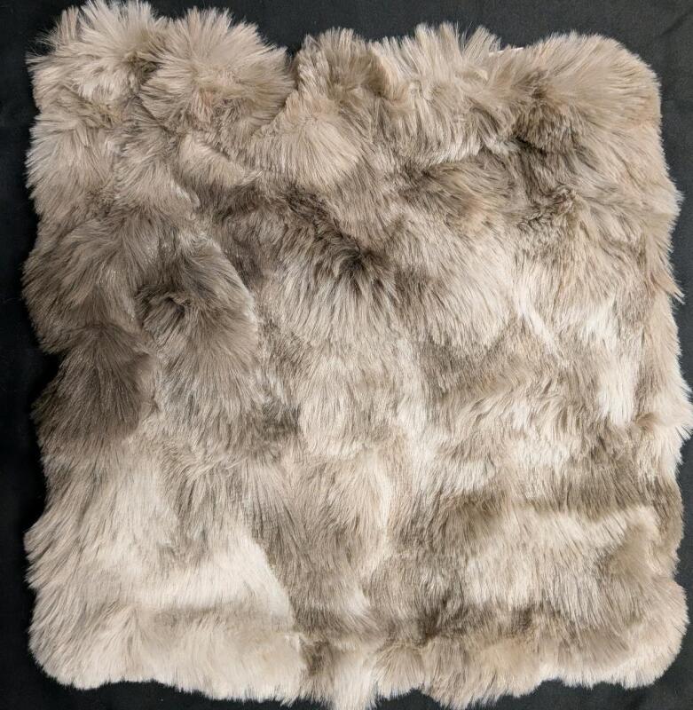 New Super Soft Pet Sleeping Pad. 14" by 14"
