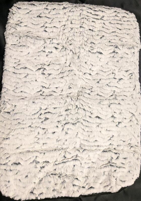 New Super Soft Pet Crinkle Pad. 26" by 19"