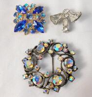 Three (3) Vintage Ladies Brooches . See photos for size .