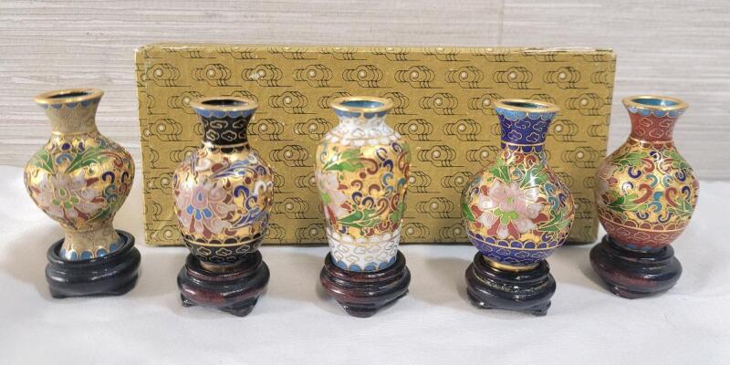 Five (5) Vintage Mini Asian Theme Enamel Vases on Stands . Measures 2 &frac12;" tall w/stand