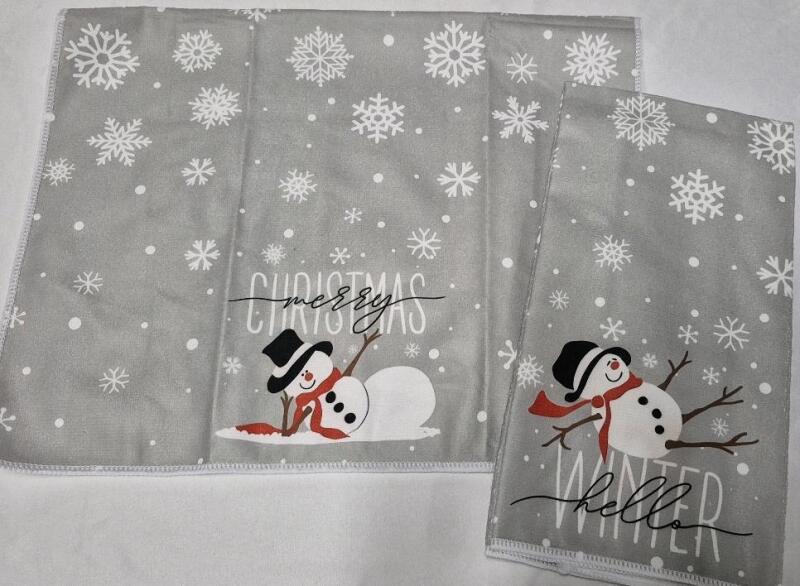 2 New Christmas Decorative Hand Towels 17 by 28"