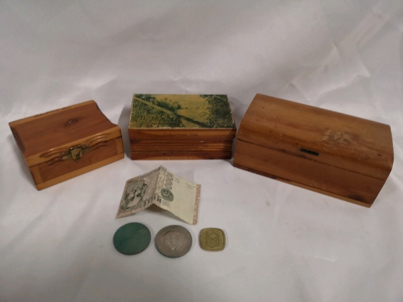 Wooden Boxes + Royalty Tokens