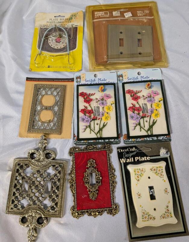 8 New Home Decor Items. 6 Light Switch Covers, 1 Plug Cover and 1 Plate Holder.