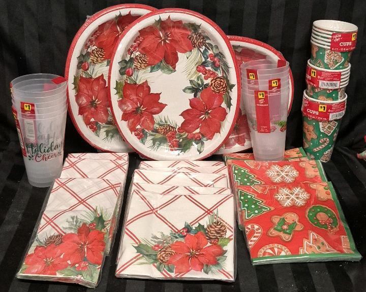 New Christmas Theme Disposable Plates, Napkins, Cups & Plastic Tumbler Cups