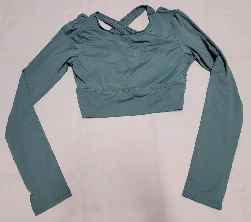 New Women's Sz. Medium Long Sleeve Crop Athletic Top , Sage Green