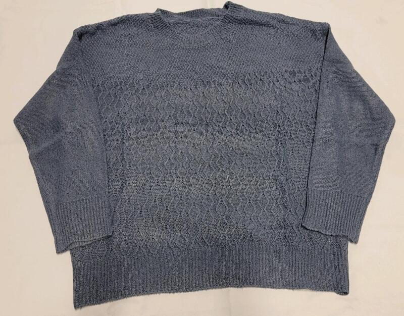 New - Women's Size 0XL Shein Curve Blue Crew Neck Sweater